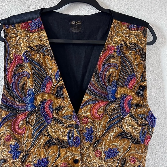 Tan-Chho VTG Women’s Beaded Vest Fits Up to Large Mustard Blue Red Bird Floral - Picture 3 of 11